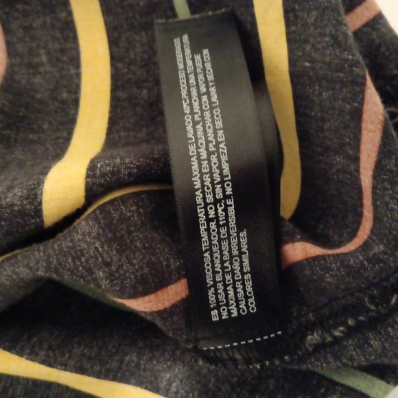 Denim & Flower Men's Button-up Shirt Sz. L Black w/Red/Yellow/Green Stripes - Picture 8 of 9